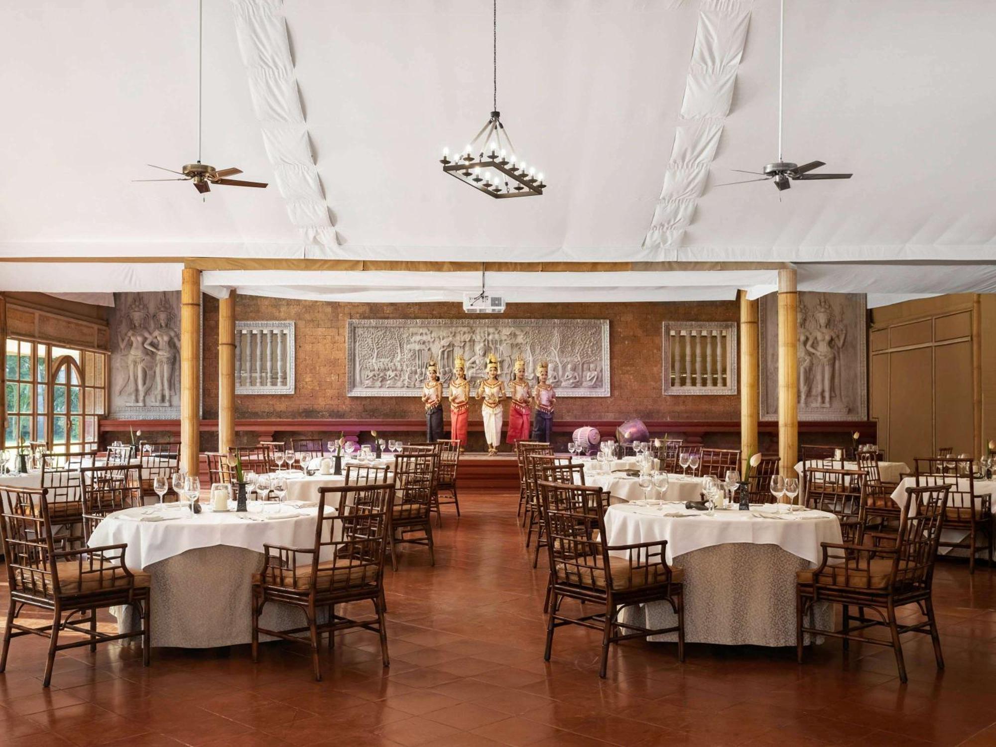 Raffles Grand Hotel D'Angkor Siem Reap Exterior photo