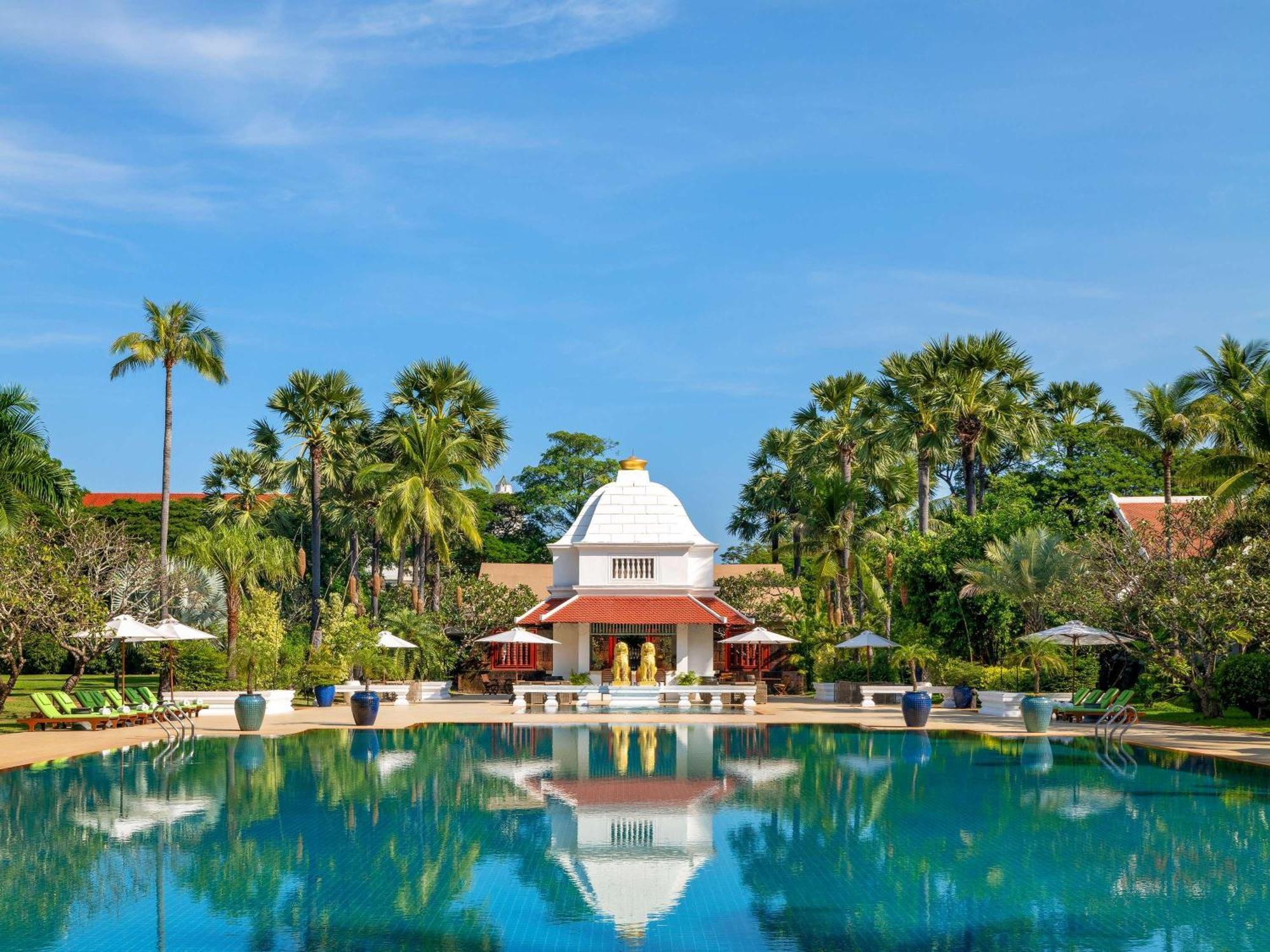 Raffles Grand Hotel D'Angkor Siem Reap Exterior photo
