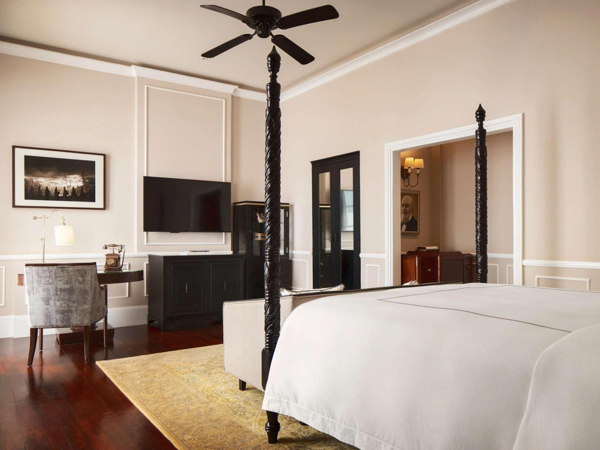 Raffles Grand Hotel D'Angkor Siem Reap Exterior photo
